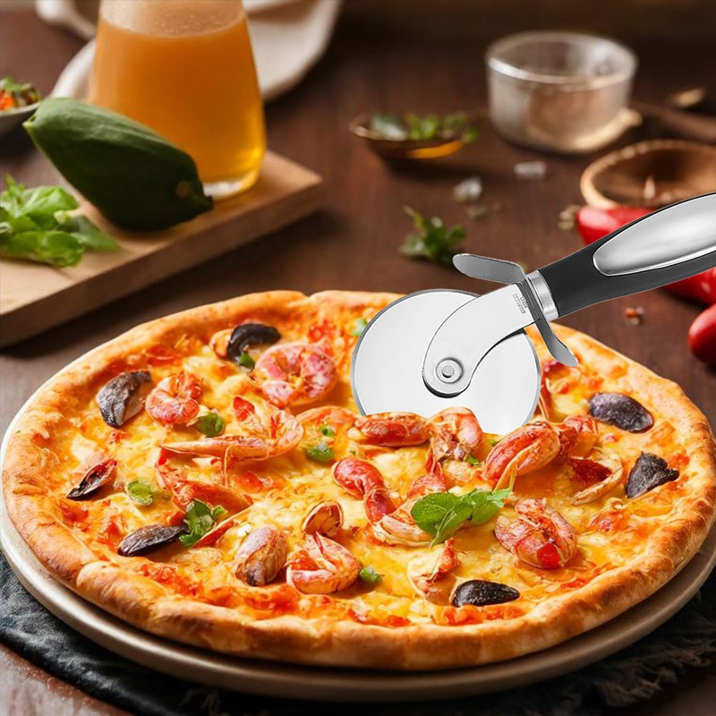 Stainless Steel Pizza Cutter W - Commercial Kitchen Cleaning avaliação e preço